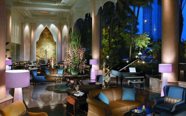 Shangri-La Hotel Bangkok, Serviced Apartments