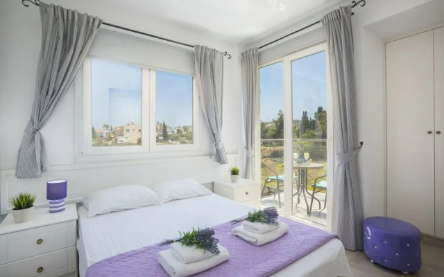 2 BR Villa Elessa - CHG 8923