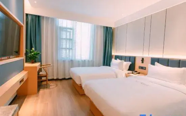 Qingmu Selected Hotel (Qingjiang Road Jianye Wuyue Plaza Store)