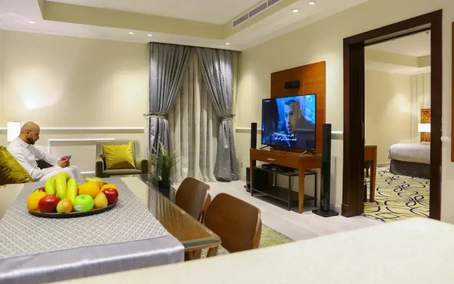 Lotaz Hotel Suites Al Salamah