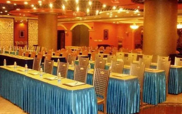 Suning Universal Hotel