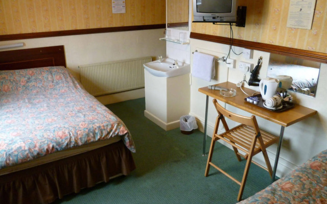 Rollason Wood Hotel
