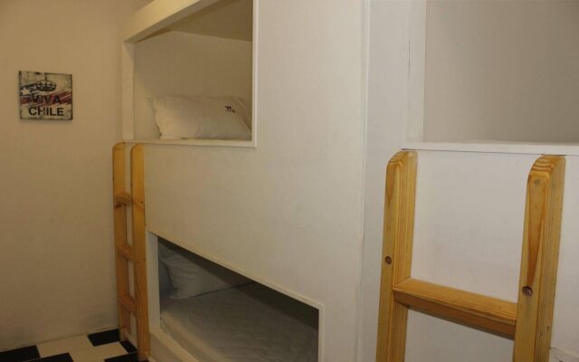 Hostel Bed & Wine