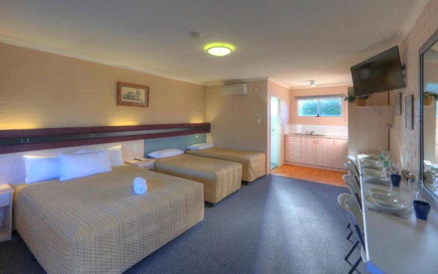The Vines Motel and Cottages – Guest Rooms – Stanthorpe