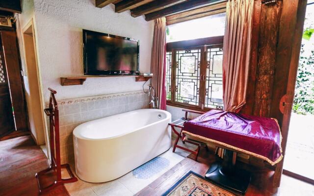 Cloudscape Boutique Inn