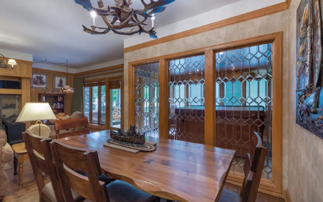 Chateaux Dumont #2716