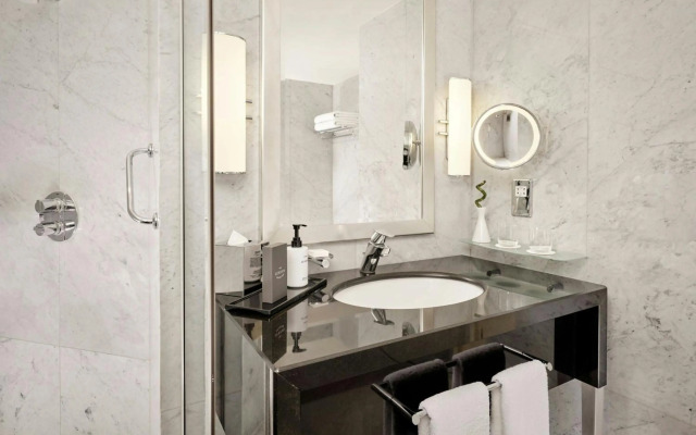 The Park Tower Knightsbridge, A Luxury Collection Hotel