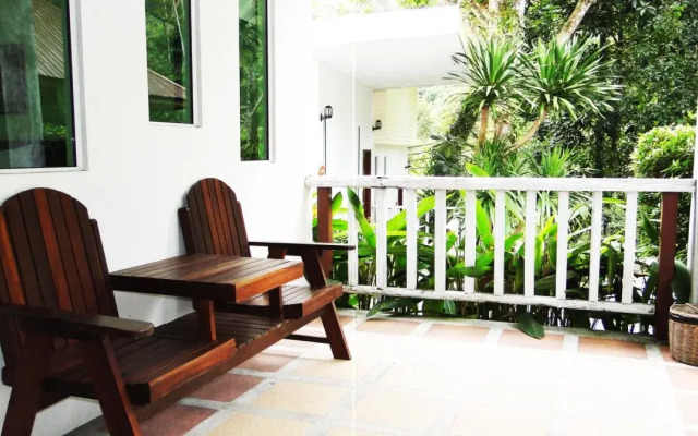 Baan Suan Chong Khao Resort