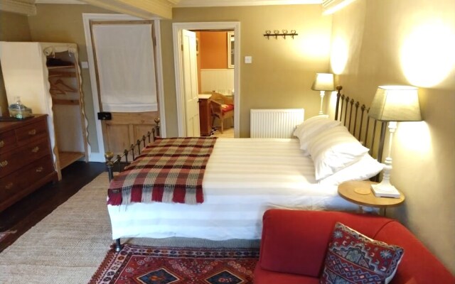 Bridge Cafe Bed and Breakfast