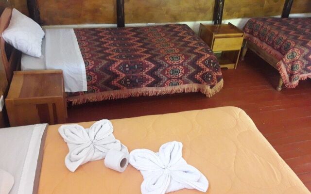 Yuri's Sanbleño II Hostel