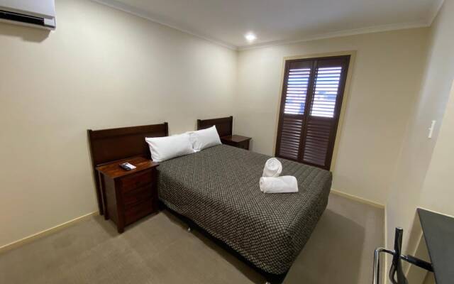 Balranald Club Motel
