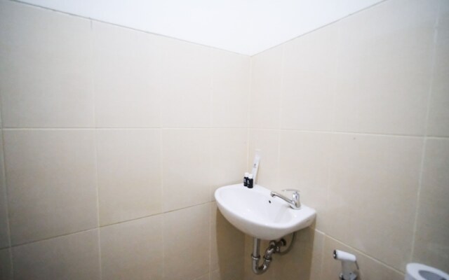 Best Location And Homey Studio At Bale Hinggil Apartment