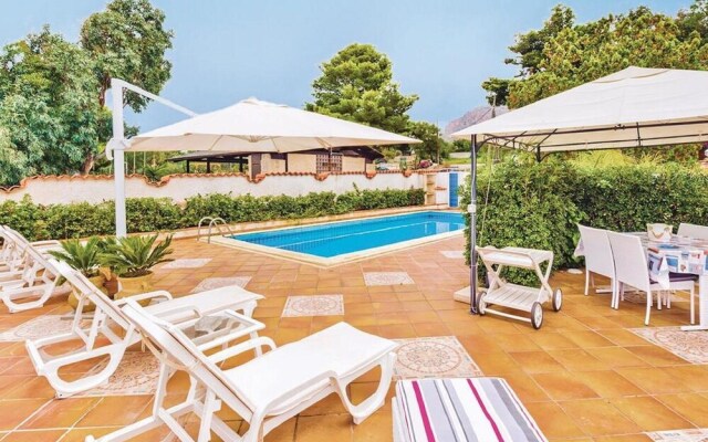 Enticing Villa in Terrasini Near the Sea