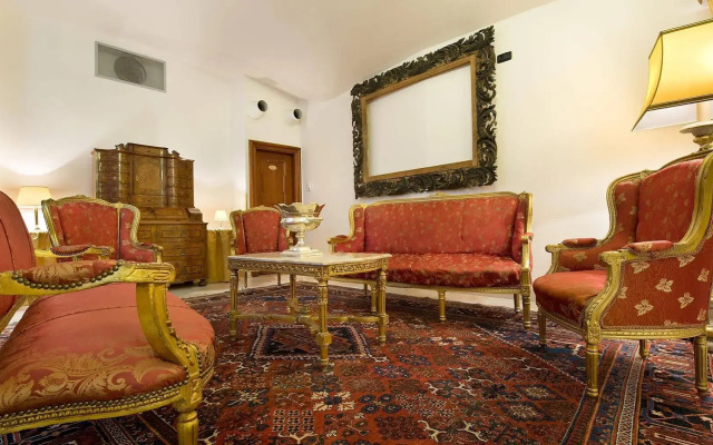 Charles Bridge Palace