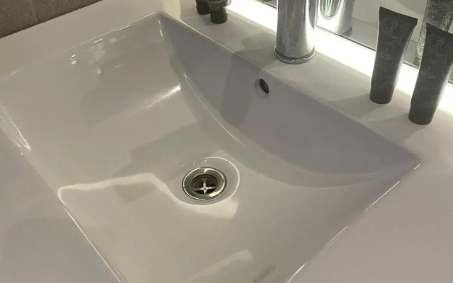 AmazINN Places Rooftop and Design Pool III