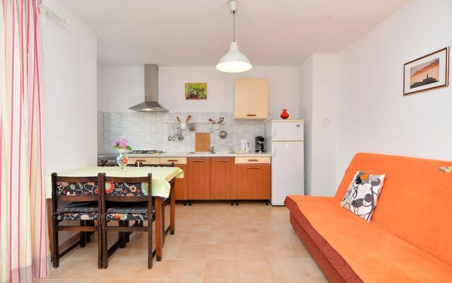 Apartment 1648