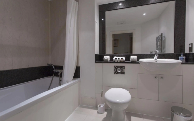 St George Wharf Apartments