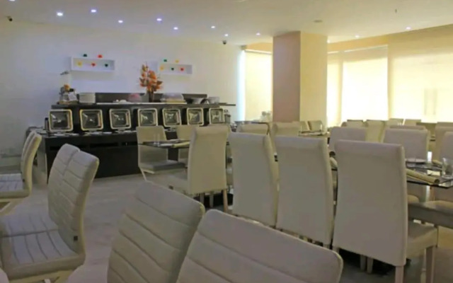 OYO 1489 Hotel Diamond's Pearl