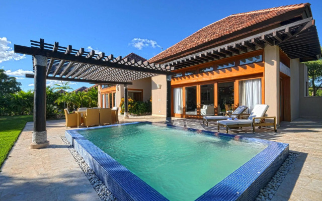 Las Villas at Cap Cana by AlSol