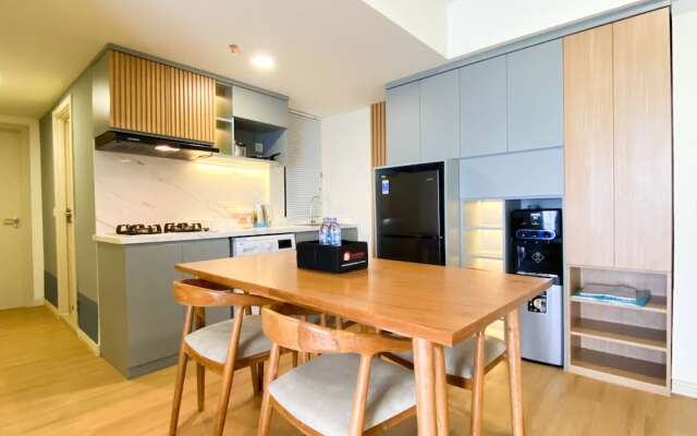 Comfort Living And Warm 3Br At Meikarta Apartment