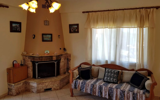 Eftihia's Traditional House