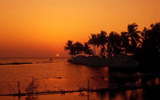 Kumarakom Lake Resort