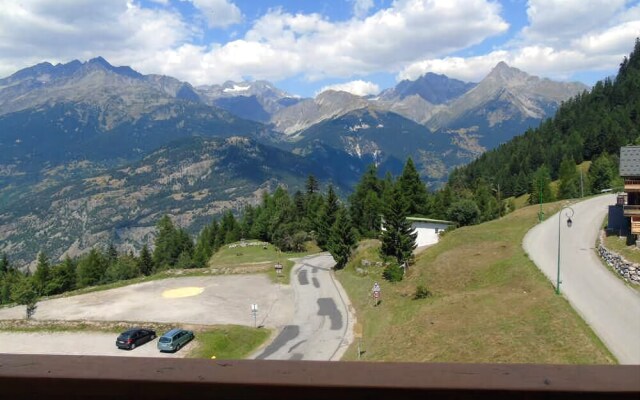 Lou Services Apartment CB61 LSI 001