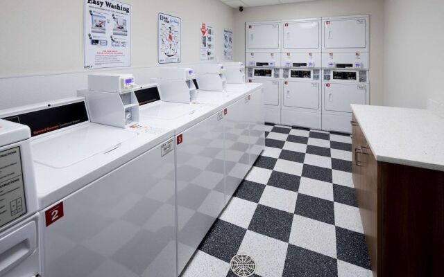 Uptown Suites Extended Stay Denver CO – Centennial