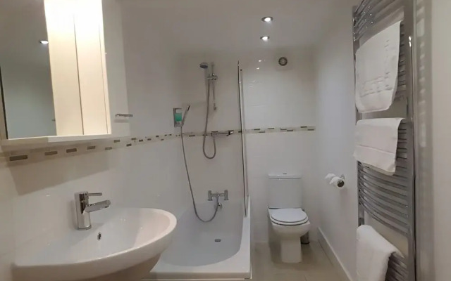 Bath Road Apartments