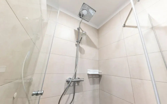 Olive Leaf - Ground Floor Apartment