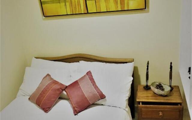 Scerene, Private Guest House