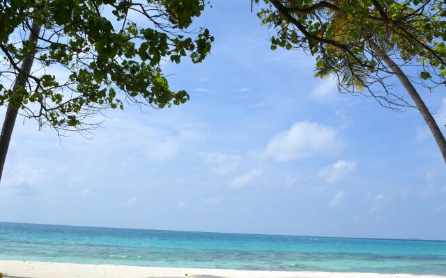 TME Retreats Dhigurah