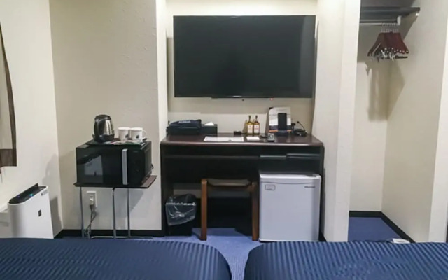 Hotel Livemax Yokkaichi-ekimae