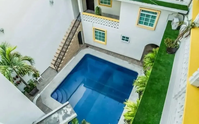 Hotel Casa Blanca