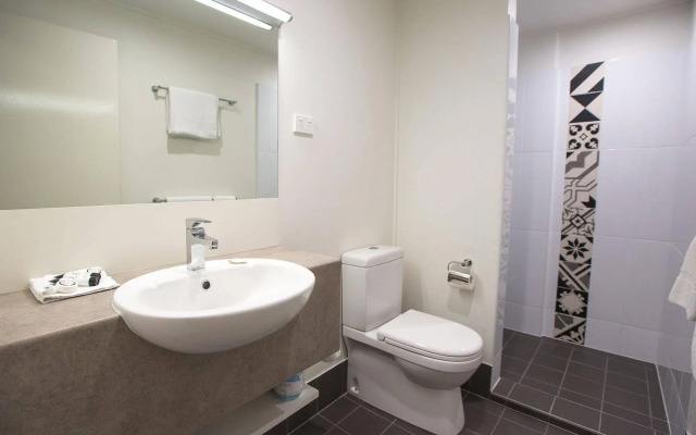 Gladstone Reef Hotel Motel