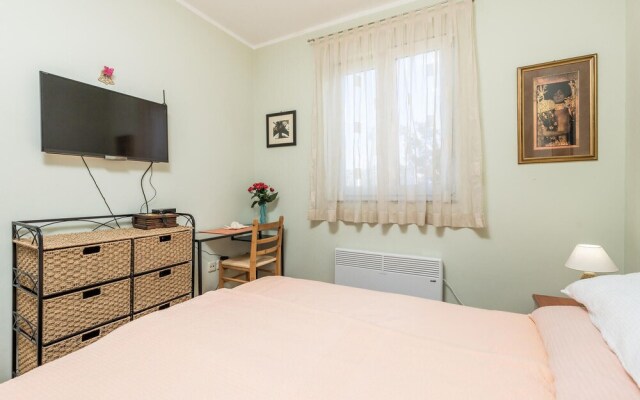 Nice Apartment in Rab With Wifi and 2 Bedrooms