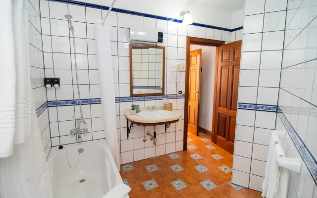 Hotel El Tejar & Spa