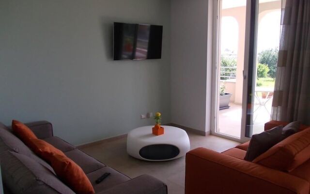 Villa Lauro Luxury B&B