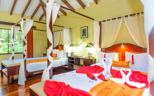 Manatus Hotel