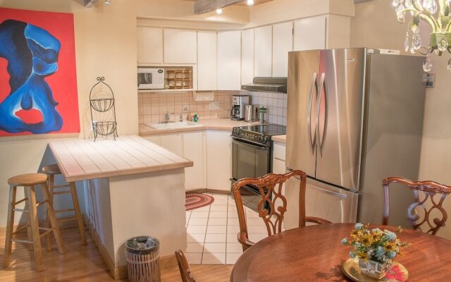 Atelier 1107 - 2 Br Condo