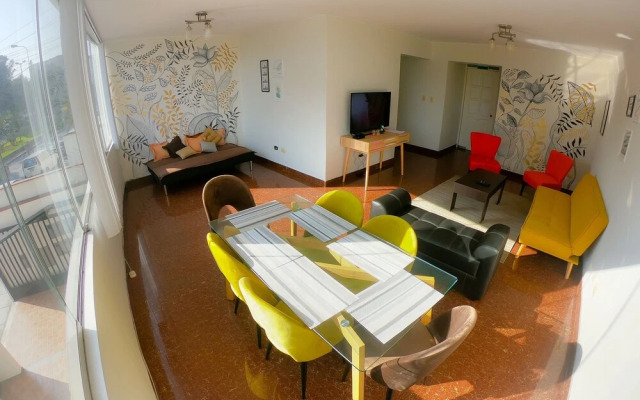Large Apartment in Miraflores - Up to 12