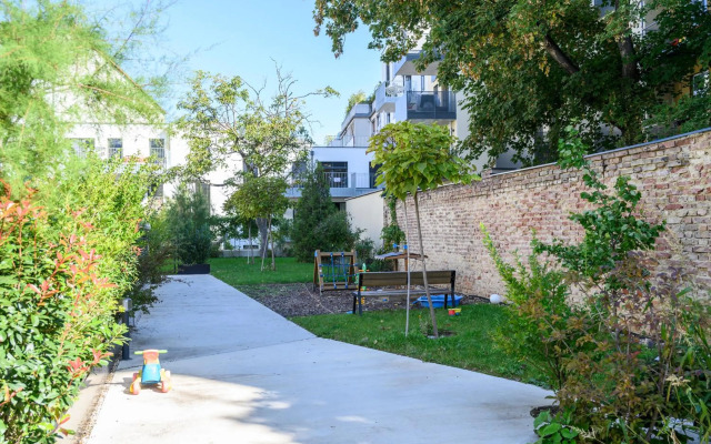 Vienna Sunny Side Up Apartments