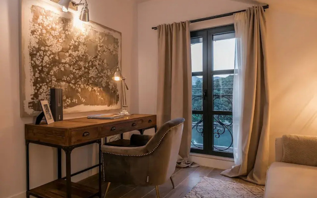 Beachfront Villa Feodora Grande