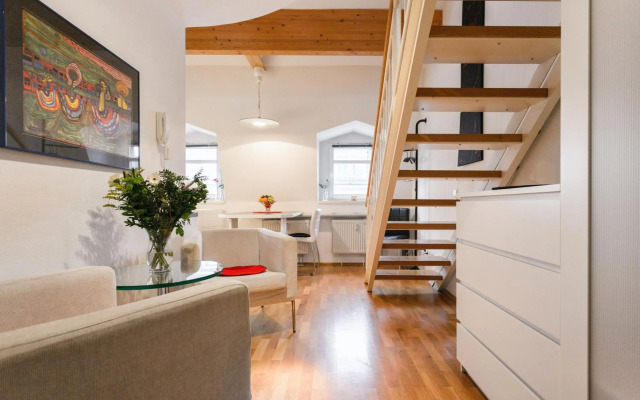 Comeback Apartment Central