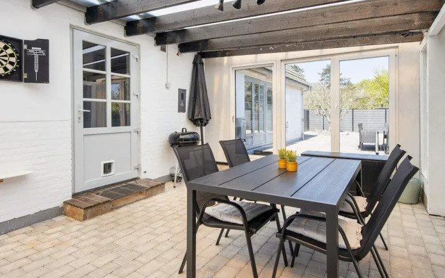 8 Person Holiday Home in Romo