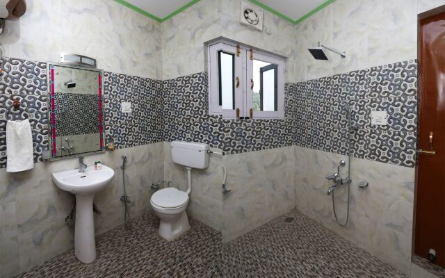 OYO 4484 Hotel EL Classics
