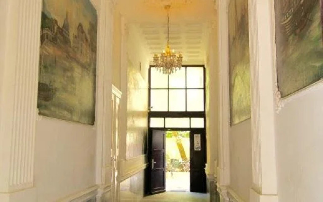 36 Rooms Hostel