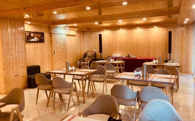 New Vistas Inn - Five Star Luxury Hotel Near Mall Road Manali