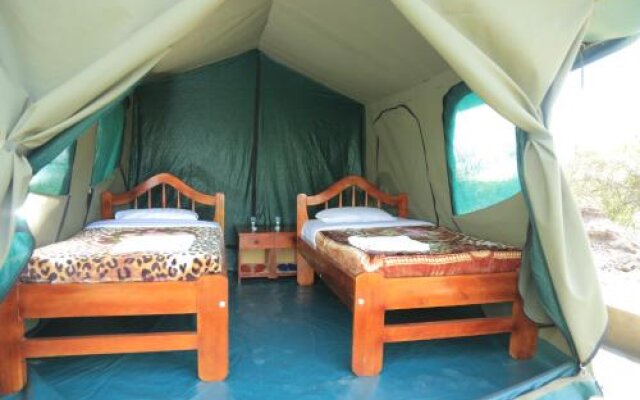 Engiri Game Lodge and Campsite