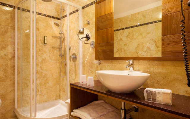 ADLER MERYEM wellness hotel